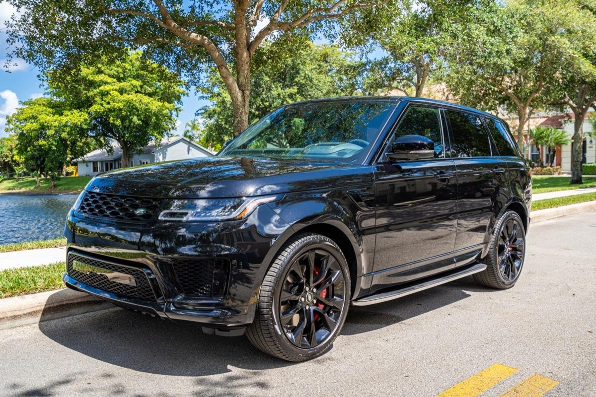 Black Range Rover Sport