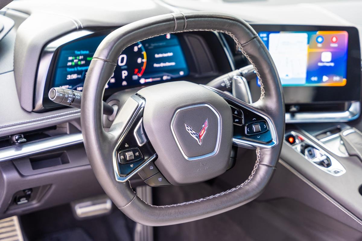 Chevrolet Corvette 2022 - Image 10