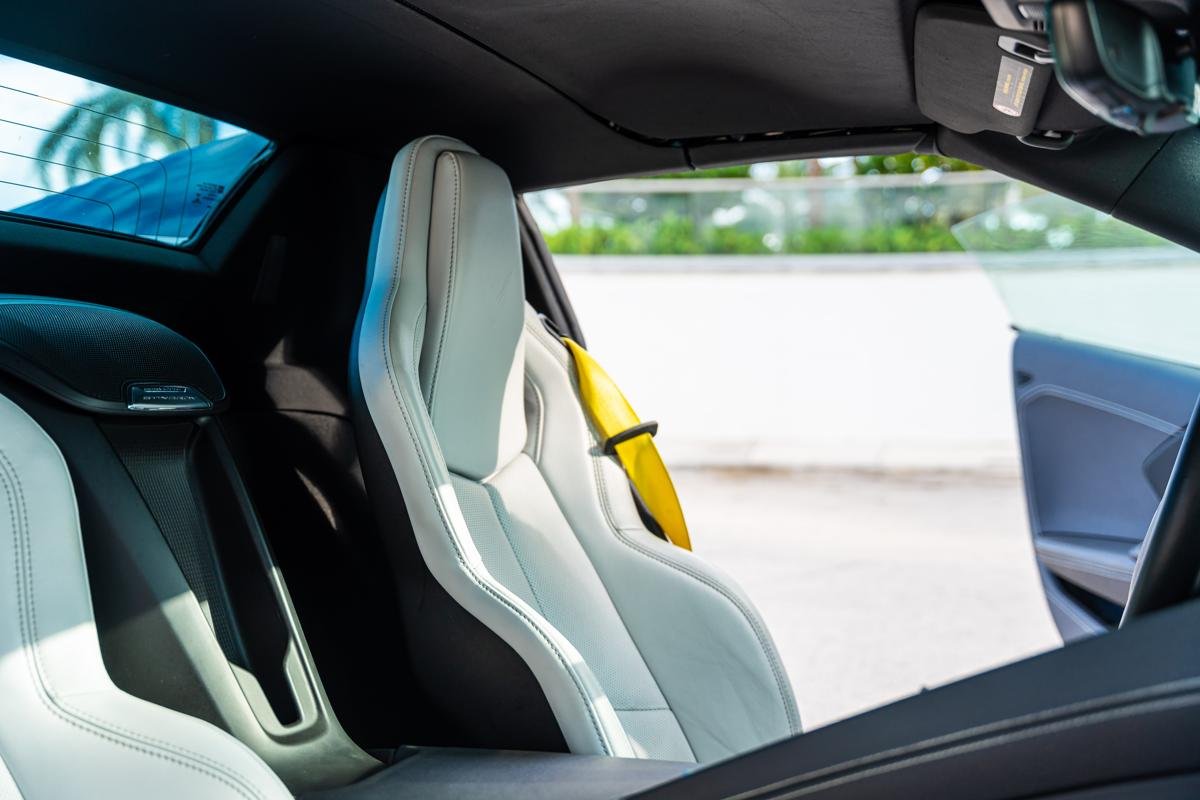 Chevrolet Corvette 2022 - Image 13