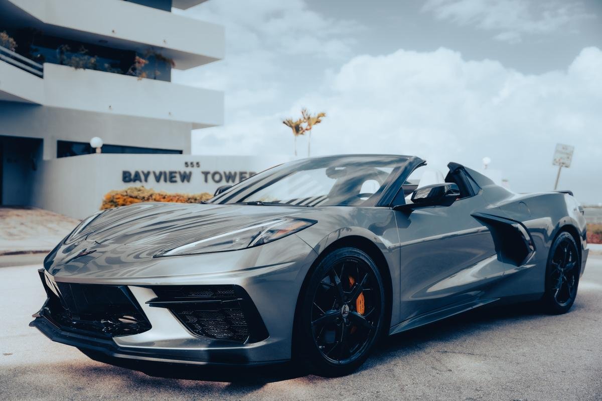 Chevrolet Corvette 2022 - Image 17