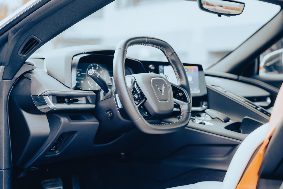 Chevrolet Corvette 2022 - Image 9