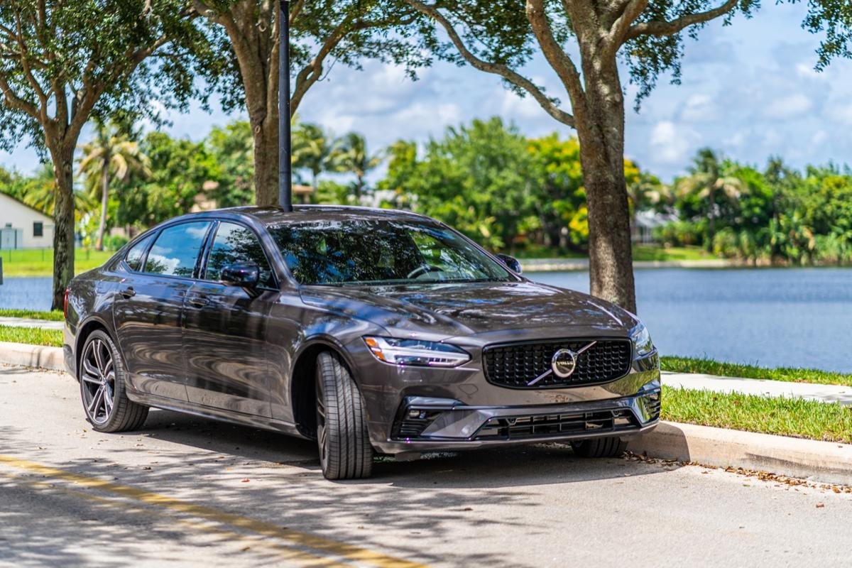 Volvo S90 - Image 13