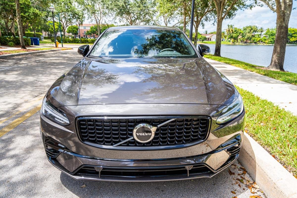 Volvo S90 - Image 2