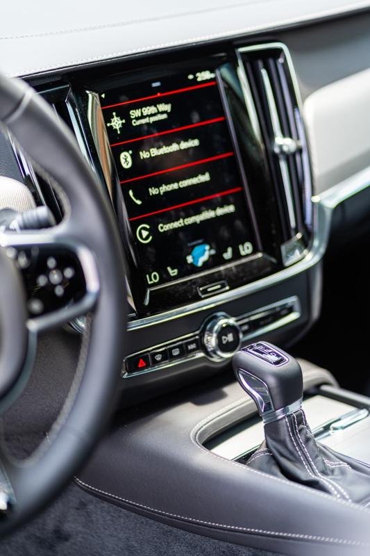 Volvo S90 - Image 25