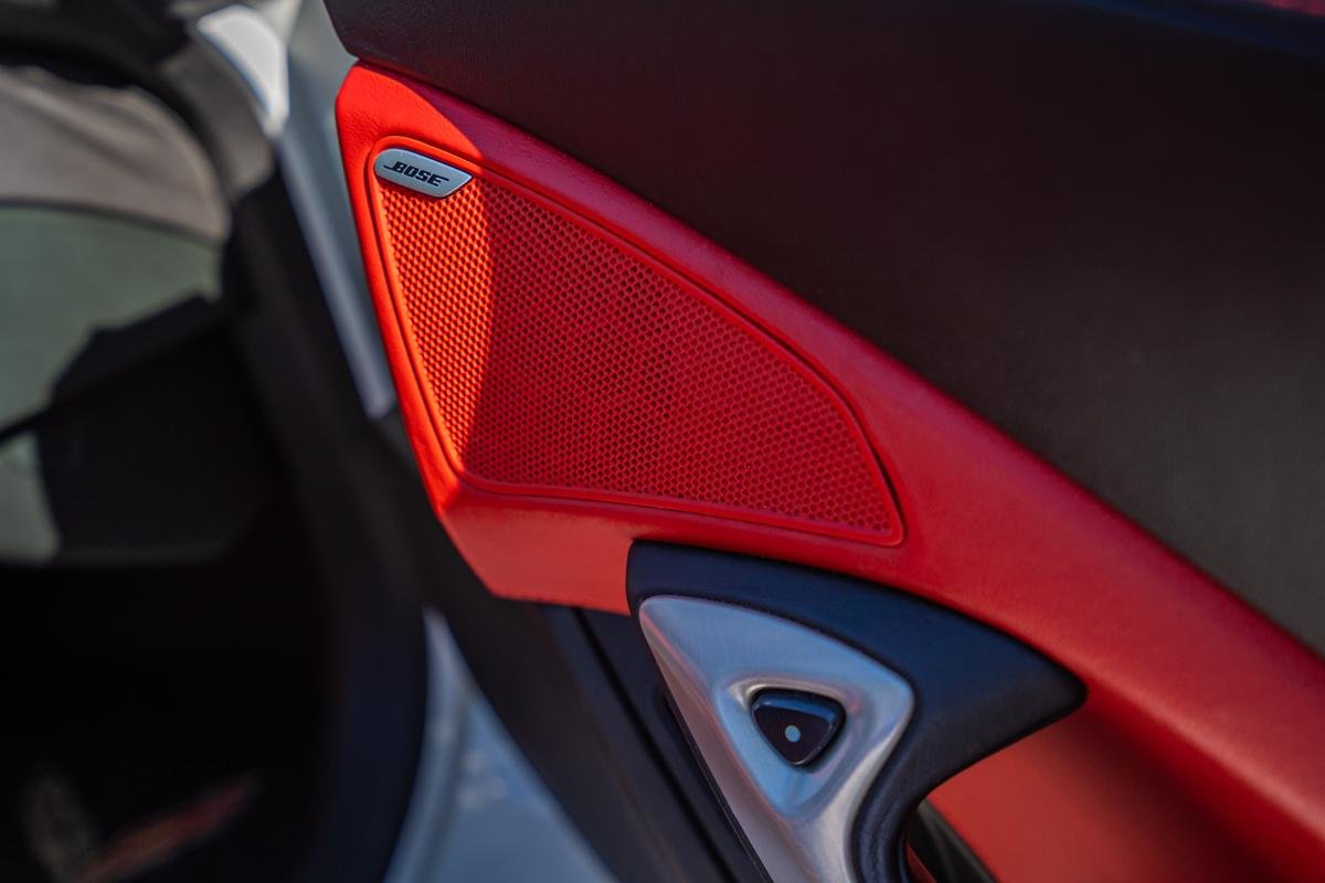 White Corvette - Image 30