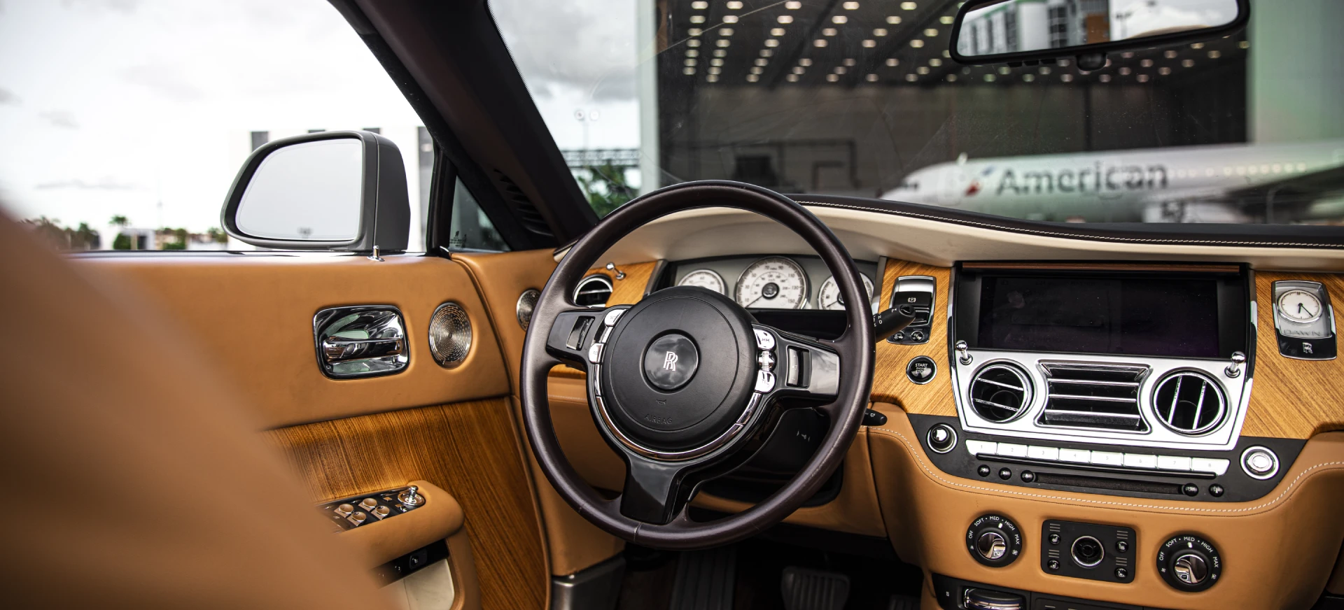 Rolls Royce Dawn Black - Image 10