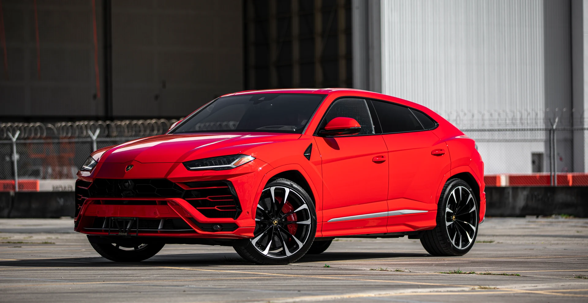Lamborghini Urus Red