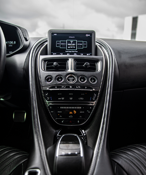 Aston Martin DB11 - Image 4